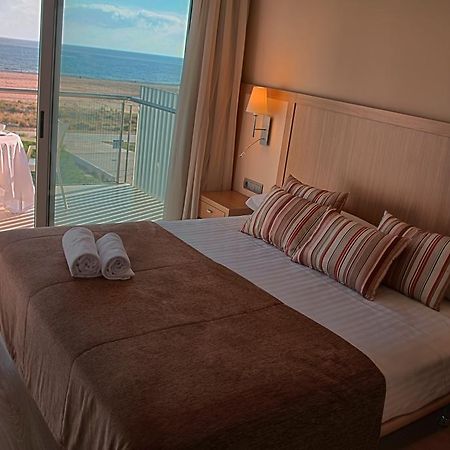 Apartaments Maritim Castelldefels Exterior photo