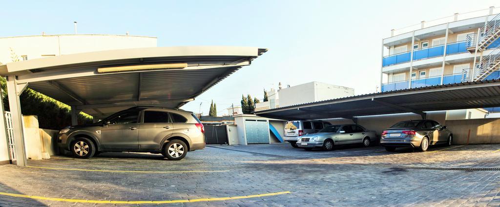 Apartaments Maritim Castelldefels Exterior photo